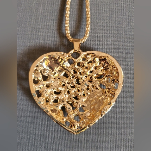 Gold-Tone Heart Pendant Necklace with Yellow Crystal and Rose Motif - Picture 3 of 3